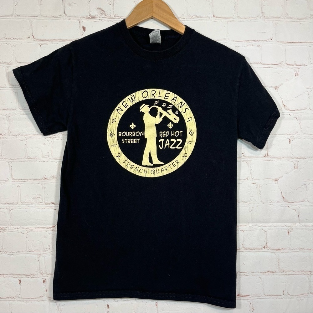New Orleans Bourbon Street T Shirt Women’s Small Short Sleeve